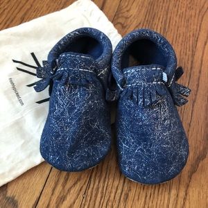 Navy and Silver Freshly Picked City Moccs Size 6